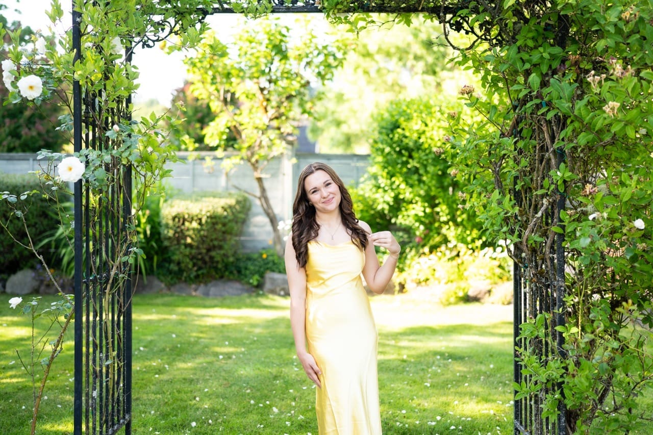 High School senior photos in Shelton, WA